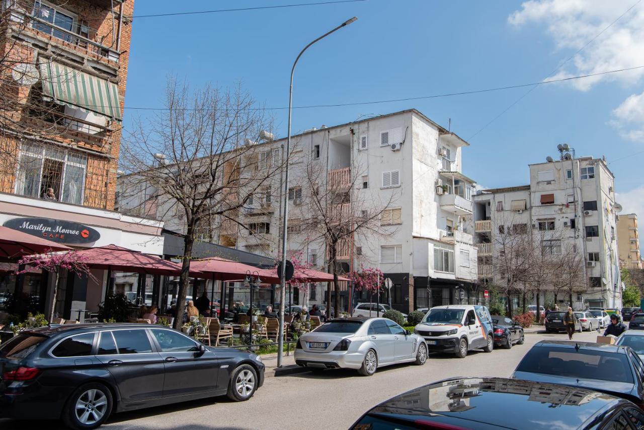 Erla'S Apartment Tirana Exterior photo